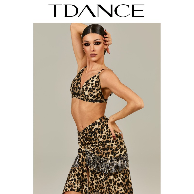 Maßgeschneidertes TDANCE Latin – Yoga Fitness Class Bewertung und Preis